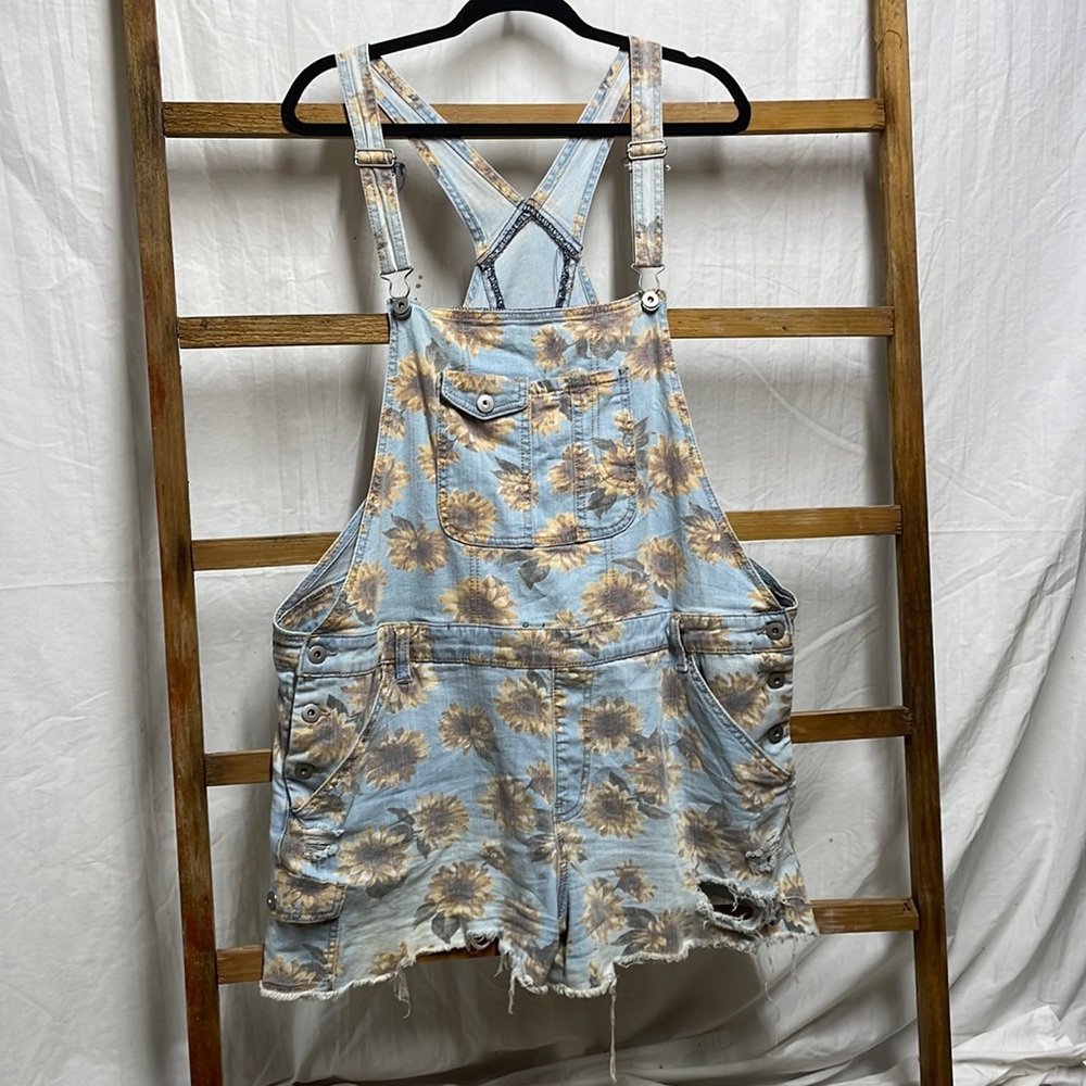 ♥️ Sunflower overalls